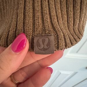 Lululemon Athletica Tan Ribbed Knit Sweater